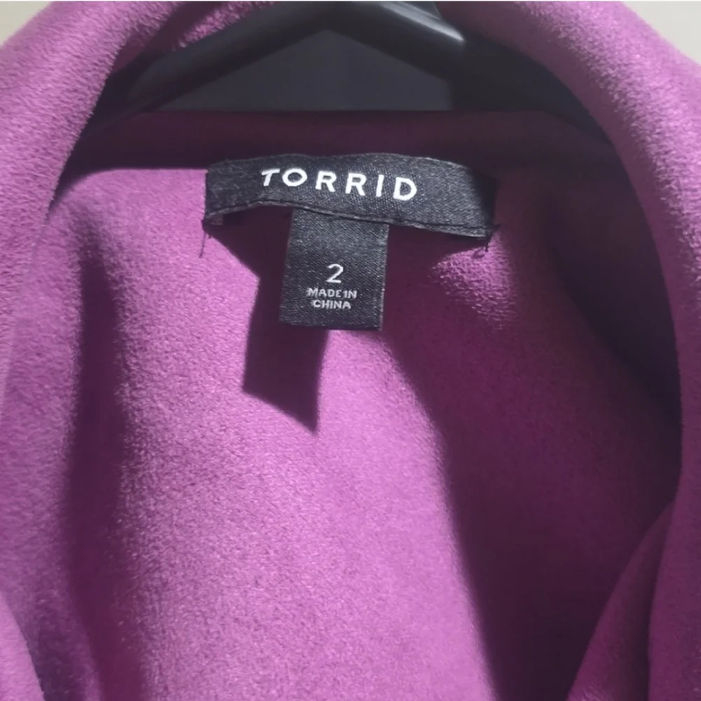 Purple Torrid Women's Faux Suede Jacket size 2 - Picture 2 of 4